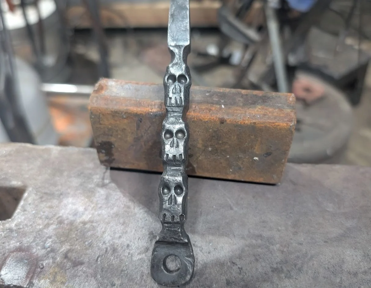 Hand forged skull kubaton and prybar keychain - forged steel by BorboroForge