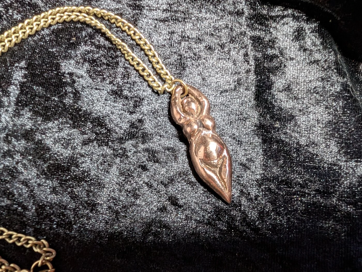 Cast bronze Venus goddess figure pendant on chain by BorboroForge